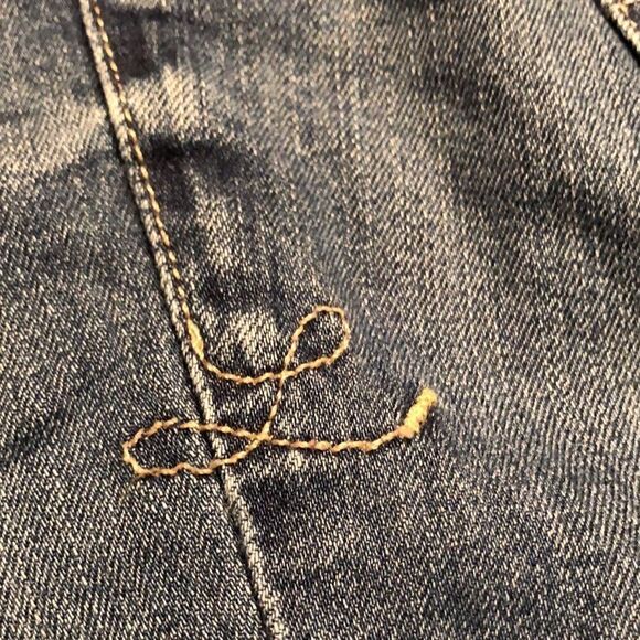 Anthropologie Level 99 button fly, 5-pocket style jeans with raw edge hem. - Picture 13 of 13